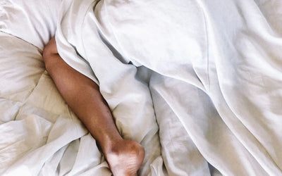 Sommeil et chaleur : 5 conseils pour bien dormir quand il fait (très) chaud